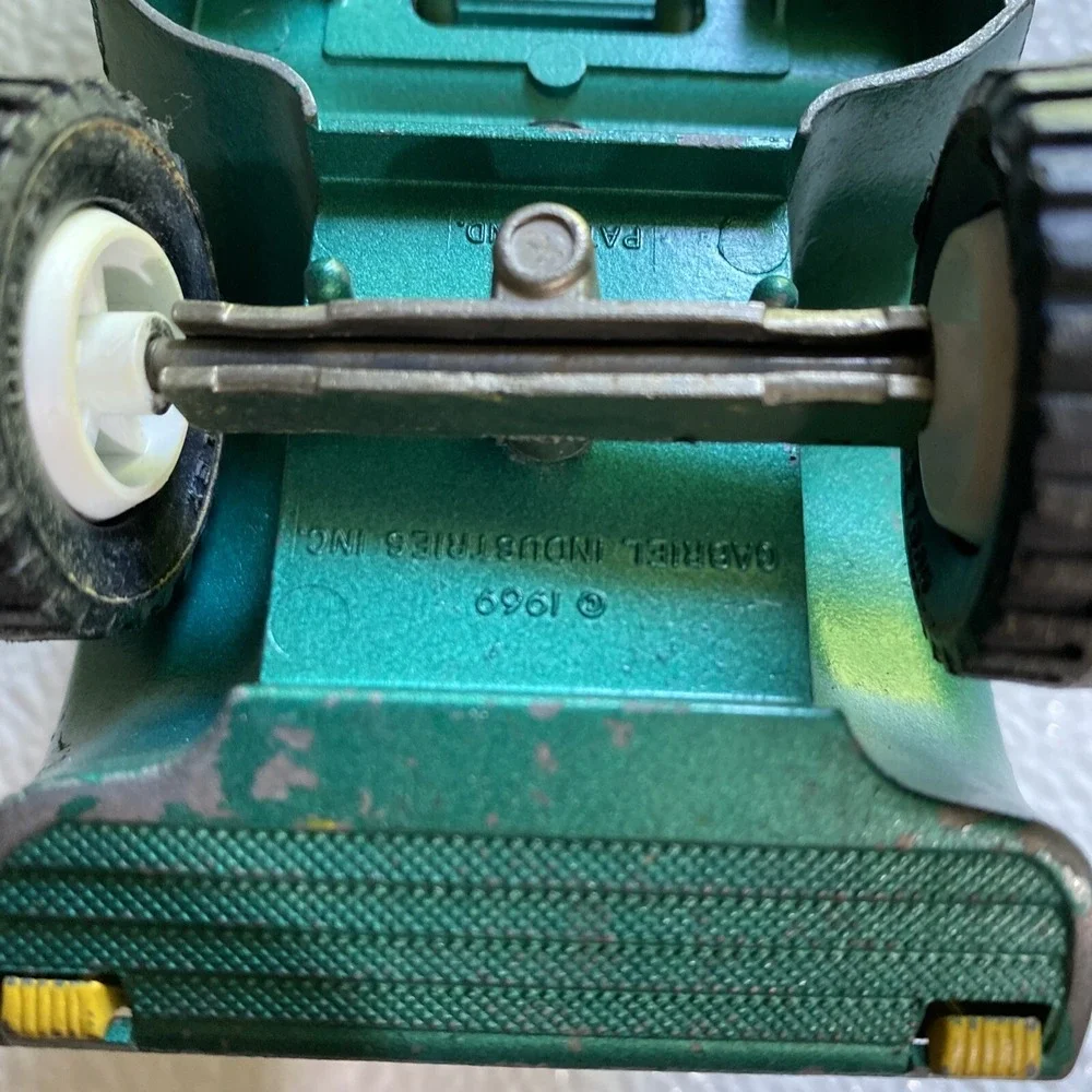 Vintage‎ 1969 Gabriel Hubley Diecast Metal Truck Cab Green Yellow 1161 USA Made